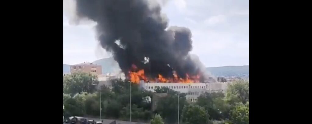 ιταλία-μεγάλη-πυρκαγιά-σε-πανεπιστήμ-1330075